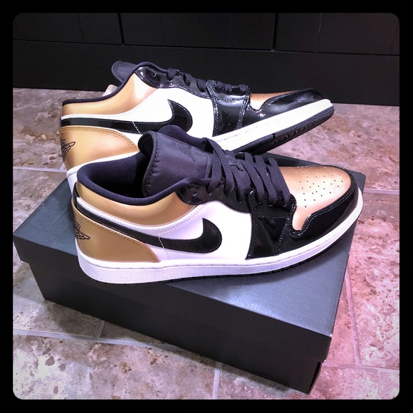 aj 1 low gold toe